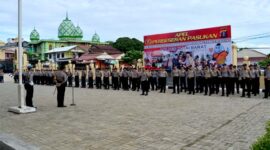 Apel Gelar Pergeseran Pasukan Pengamanan Pilkada Kaltim Polres Kutai Barat