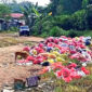 Tampak sampah-sampah yang belum diangkut ke TPA Belau Gesaliq