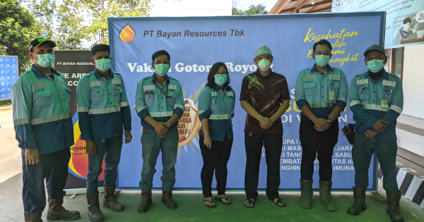 Jjajaran Manajemen PT Bayan Resources TBK Site Melak Bersama Dirut Klinik Permata Husada dr.Waluyo