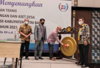 Kepala DPMK Kubar Faustinus Syaidirahman Saat Membuka Pelaksanaan Kegiatan Bimtek Pengelolaan Keuangan Dan Aset Kampung