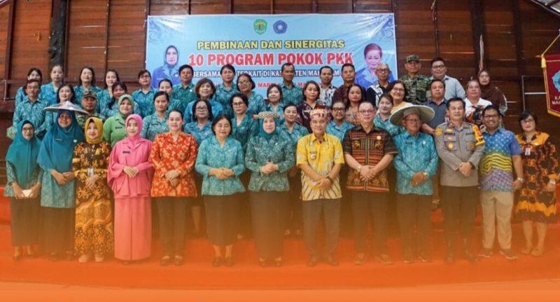 Foto Bersama Wabup Mahulu Yohanes Avun Sambut Hangat Pj.Ketua TP.PKK Kaltim