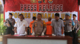 Wakapolres Mahakam Ulu Kompol.Mochamad Rezsa Adiatulloh Saat Menyampaikan Pers Rilis Pengungkapan Ilegal Oil