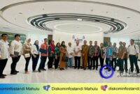 Kepala Dinas Kominfostandi Mahulu Saat melakukan Kunjungan Kerja ke Kementerian Kominfo RI