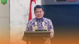 Bupati Mahulu Bonifasius Belawan Geh, SH, MH Saat Menyampaikan Sambutan Penutupan Workshop Petinggi dan BPK se-Mahulu