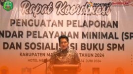 Bupati Mahulu Bonifasius Belawan Geh, SH, ME Saat Menyampaikan Sambutan Rakor SPM