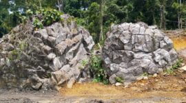 Foto Kawasan Batu Apoy di Kampung Intu Lingau Kecamatan Nyuatan