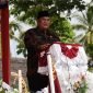 Bupati FX Yapan Menyampaikan Program Pembangunan Jalan Usaha Tani, Untuk Mendukung Dan Mempermudah Pengangkutan Hasil Pertanian Pada Kegiatan Pengukuhan BPK Dan Peresmian Kegiatan Yang Bersumber Dari Dana DD/ADK APBD Se Kecamatan Muara Lawa, Di Panggung Utama Lapangan Sepak Bola Kampung Lambing Kecamatan Muara Lawa.