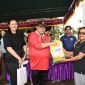 Bupati FX Yapan Bersama Forkopimda, Wakil Ketua DPRD, Staf Ahli Bupati Dan Kepala PD Meninjau Langsung Pelaksanaan Pasar Murah Dalam Rangka Memperingati Hari Pangan Sedunia.