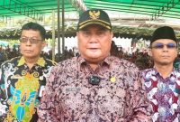 Bupati Kutai Barat FX.Yapan Saat Kunjungan Kerja Ke Kampung Intu Lingau Kecamatan Nyuatan.