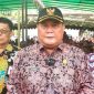 Bupati Kutai Barat FX.Yapan Saat Kunjungan Kerja Ke Kampung Intu Lingau Kecamatan Nyuatan.