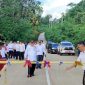 Bupati Kutai Barat FX.Yapan didampingi sejumlah pejabat meresmikan jembatan Sei namuk di kampung Lakan Bilem kecamatan Nyuatan kabupaten Kutai Barat, Rabu (16/10/2024).