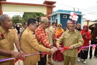 Wakil Bupati Kutai Barat (Kubar) H.Edyanto Arkan Secara Resmi Meresmikan Gedung SMPN 1 Melak pada Selasa (15/10/2024).