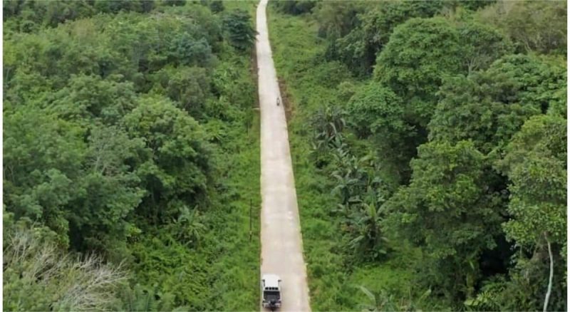 Keluhan warga Kecamatan Muara Pahu dan Penyinggahan yang mengeluhkan jalan rusak, apalagi hujan. Kini sudah terobati. Ini setelah Bupati FX Yapan memprioritaskan pembangunan jalan lebih diutamakan dari kampung-kampung akan lebih maju.