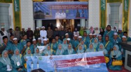 Asisten 2 Sekkab Kubar Rakhmat bersama Anggota DPRD Kubar, Forkopimda dan para jamaah umrah, seusai Pelepasan Jamaah Umrah Tahap II Pemkab Kubar 2024, di Masjid Al-Muttaqin, Islamic Center.