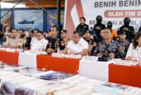 Bareskrim Polri Saat Menggelar Pers Rilis Pengungkapan Penyelundupan Benih Lobster di Perairan Bintan.