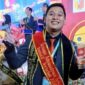 UKIR PRESTASI : Syahbandi Syahril usai menerima penghargaan dari Wakil Menteri Pendidikan Dasar dan Menengah RI di Jakarta.