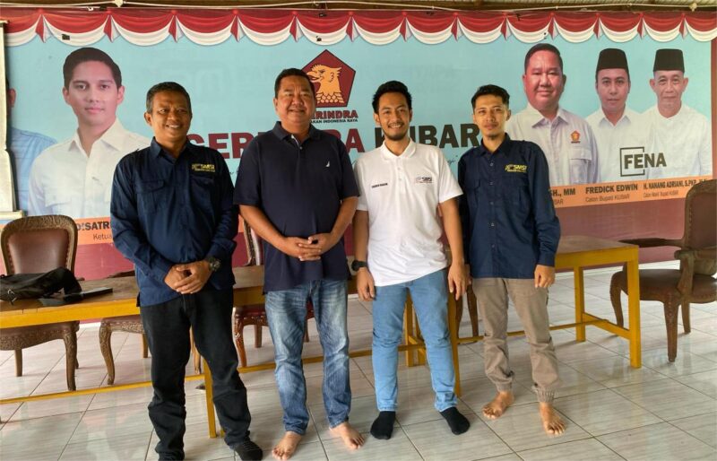 Wakil Ketua I DPRD Provinsi Kaltim Ekti Imanuel Saat Menerima Audiensi Pengurus SMSI Kubar.