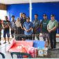 Wakil Bupati Mahakam Ulu, Drs.Yohanes Avun Saat Meninjau Langsung serta Menyerahkan Bantuan ke Lokasi Kebakaran di Long Hubung Ulu.