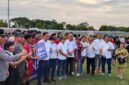 Bupati Kutai Barat Frederick Edwin didampingi Ketua DPRD Kutai Barat Ridwai Secara Resmi Menutup Perhelatan Piala Soeratin ASKAB PSSI Kutai Barat.