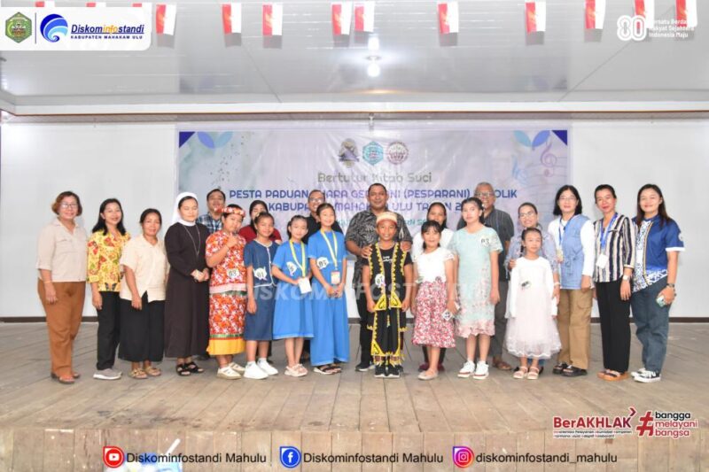 Caption : Foto Bersama Peserta Pesparani Perdana Kabupaten Mahakam Ulu disambut Antusias.