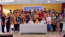 Foto : Ikatan Dokter Anak Indonesia (IDAI) Kaltim Menggelar Bakti Sosial di Mahulu.