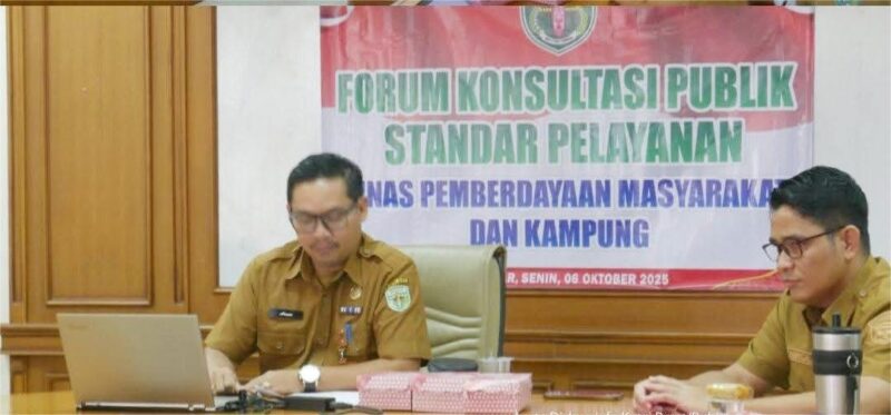 Foto : Dinas Pemberdayaan Masyarakat Kampung (DPMK) Kabupaten Kutai Barat (Kubar), Kalimantan Timur (Kaltim) Menggelar Forum Konsultasi Standar Pelayanan.
