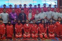 Foto Bersama Wakil Bupati Kutai Barat, H Nanang Adriani Saat Melepas Kontingen POPDA Kubar Berlaga ke Penajam Paser Utara (PPU).