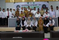 Foto Bersama Wakil Bupati Kutai Barat, H Nanang Adriani Saat Memimpin Rapat Pemantapan Persiapan Pelaksanaan MTQ ke-17.