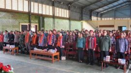 Foto : Bupati Kutai Barat, Frederick Edwin Saat Mengikuti Kegiatan BBGRM ke-22 di Kecamatan Linggang Bigung.