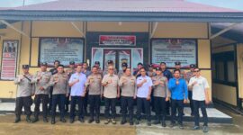 Tim Kompolnas RI Saat Mengunjungi Polsek Melak