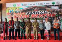 Foto : Wakil Bupati Kutai Barat, H.Nanang Adriani Saat Membuka Secara Resmi Festival Lou Bentian 2026.