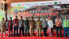 Foto : Wakil Bupati Kutai Barat, H.Nanang Adriani Saat Membuka Secara Resmi Festival Lou Bentian 2026.