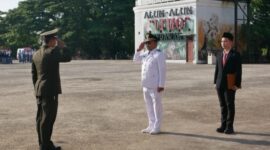 Foto : Wakil Bupati Kutai Barat H,Nanang Adriani Saat Menjadi Inspektur Upacara Peringatan Hari Lahir Pancasila 2026.