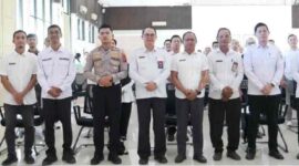 Foto : Pj.Sekda Kutai Barat Kamius Junaidi Saat Menghadiri dan Membuka Rapat Penyelenggaraan Mal Pelayanan Publik (MPP).