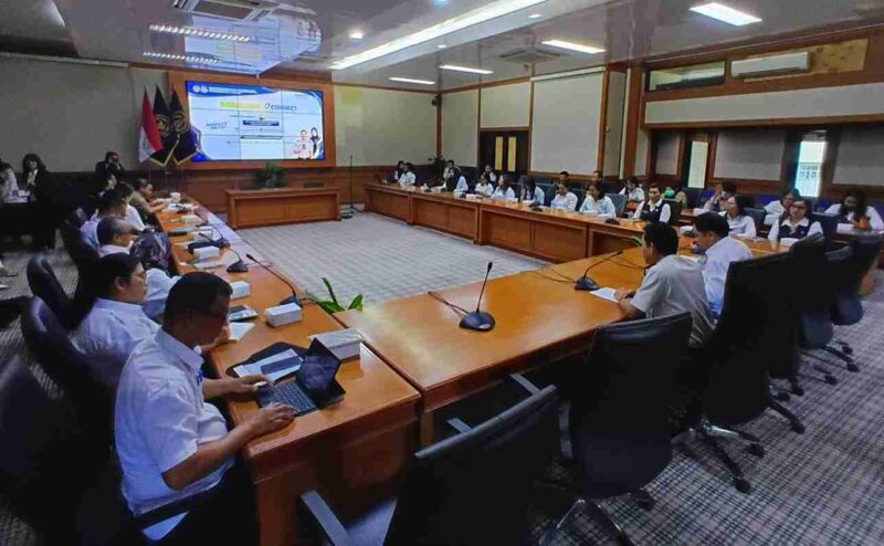Pemerintah Kabupaten Kutai Barat Mengikuti Sosialisasi Pemahaman Tentang Keimigrasian.