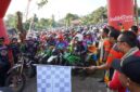 Bupati Kutai Barat, Frederick Edwin Saat Membuka Perhelatan Festival Luuq Melapeh yang juga dirangkai dengan Kejuaraan Motor Cross.