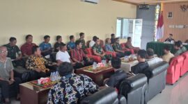 Rapat Koordinasi Persiapan Lomba Kreativitas Kampung Merah Putih 2026 yang digelar di Makodim 0912 Kubar.