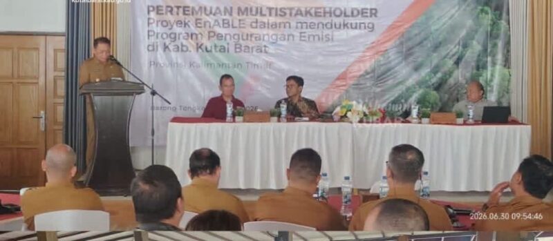 Wakil Bupati Kutai Barat, H.Nanang Adriani Saat Menghadiri Serta Membuka Secara Resmi Sosialisasi Program EnAble.