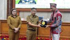 Wakil Bupati Kutai Barat, H.Nanang Adriani Saat Menerima 183 Mahasiswa Kuliah Kerja Nyata (KKN) Universitas Mulawarman (Unmul) 2026.
