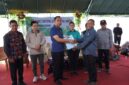 Bupati Kutai Barat, Frederick Edwin Saat Mengunjungi Kelompok Tani Minta Mandiri.
