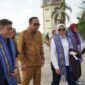 Bupati Kutai Barat, Frederick Edwin Saat Menyambut Tim Visitasi Komisi Kepolisian Nasional (Kompolnas) Award 2026 di Bandar udara Melalan Barong Tongkok.