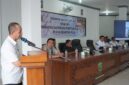 Asisten 2 Sekretariat Kabupaten Kutai Barat, Ali Sadikin Saat Membuka Sosialisasi Pemanfaatan dan Penertiban Ruang Publik di Kecamatan Melak.